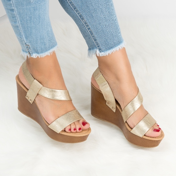 cross strap wedges